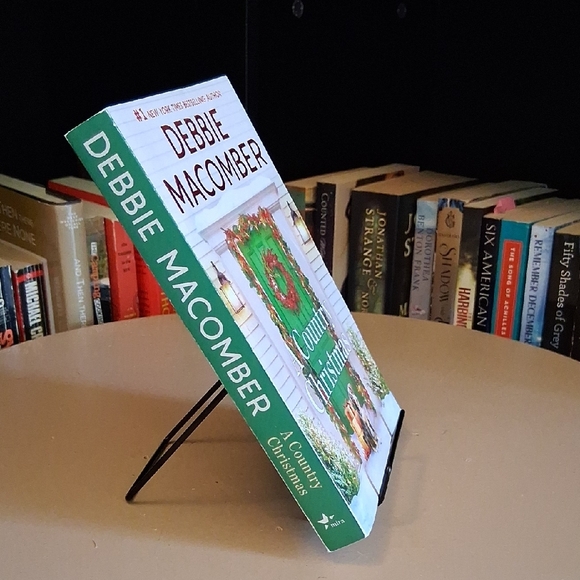 A Country Christmas by Debbie Macomber - Picture 3 of 3